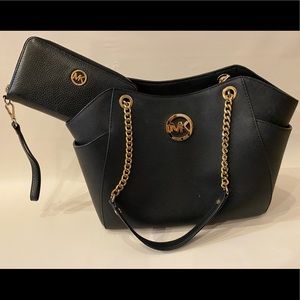 Michael Kors Jet Set Shoulder Bag and Wristlet